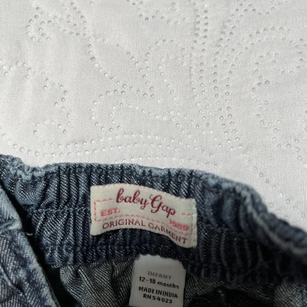 Baby Gap Jean Shorts Size 12-18m